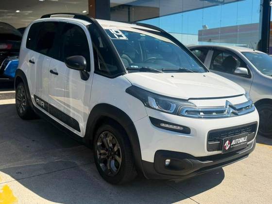 CITROËN AIRCROSS 1.6 VTI 120 FLEX LIVE EAT6 CITROËN AIRCROSS 1.6 VTI 120 FLEX LIVE EAT6